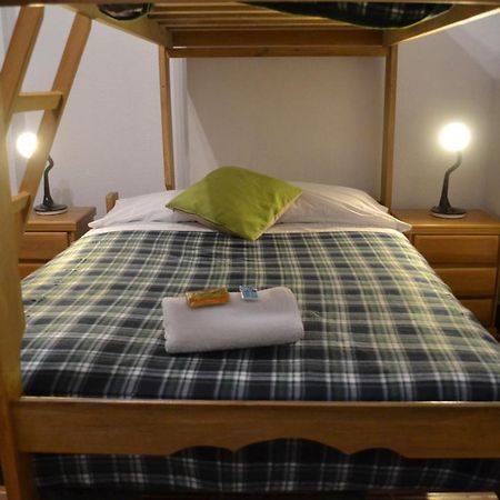 Casa Hualpa Hostel Lima Dış mekan fotoğraf