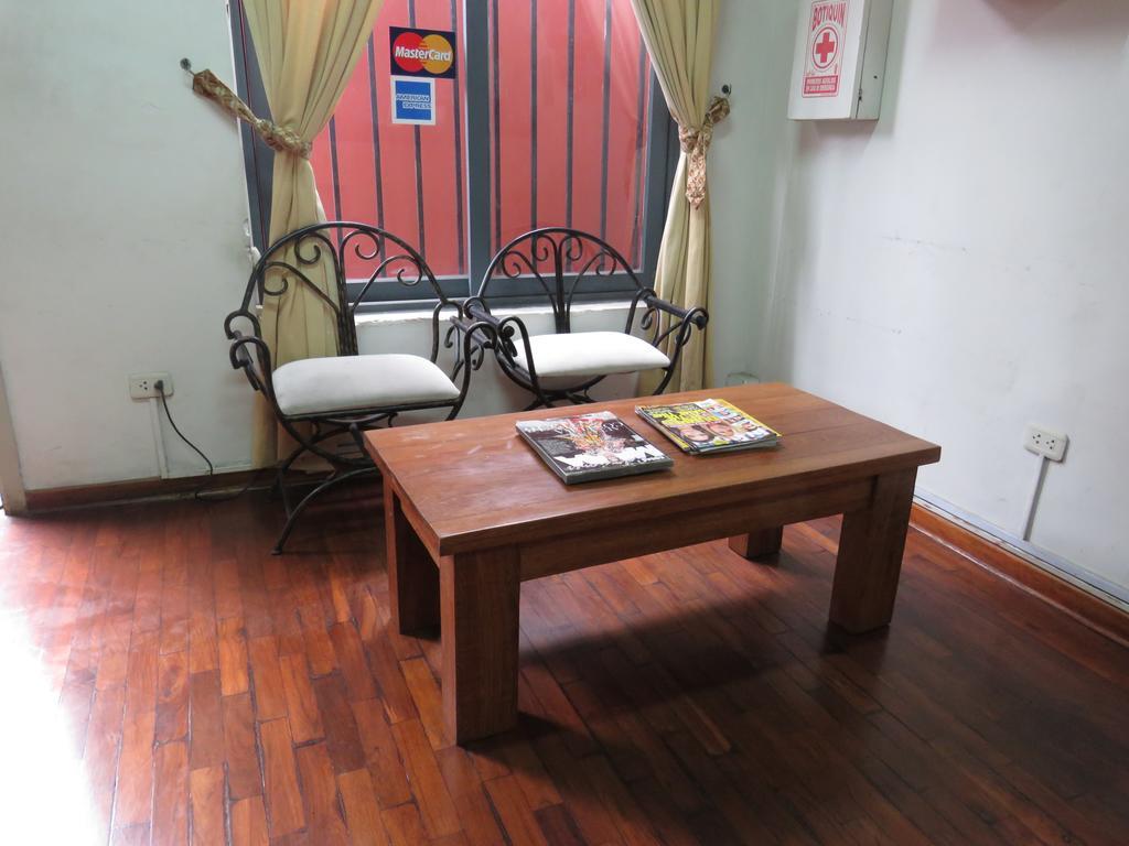 Casa Hualpa Hostel Lima Dış mekan fotoğraf