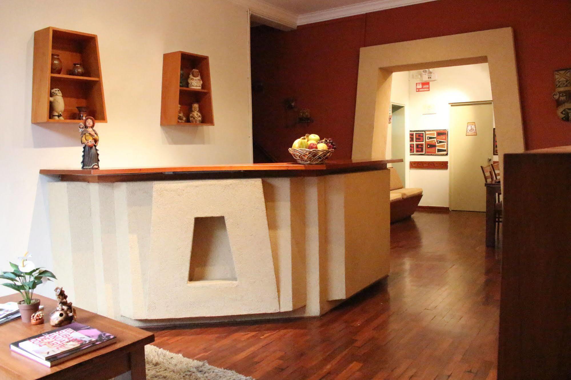 Casa Hualpa Hostel Lima Dış mekan fotoğraf