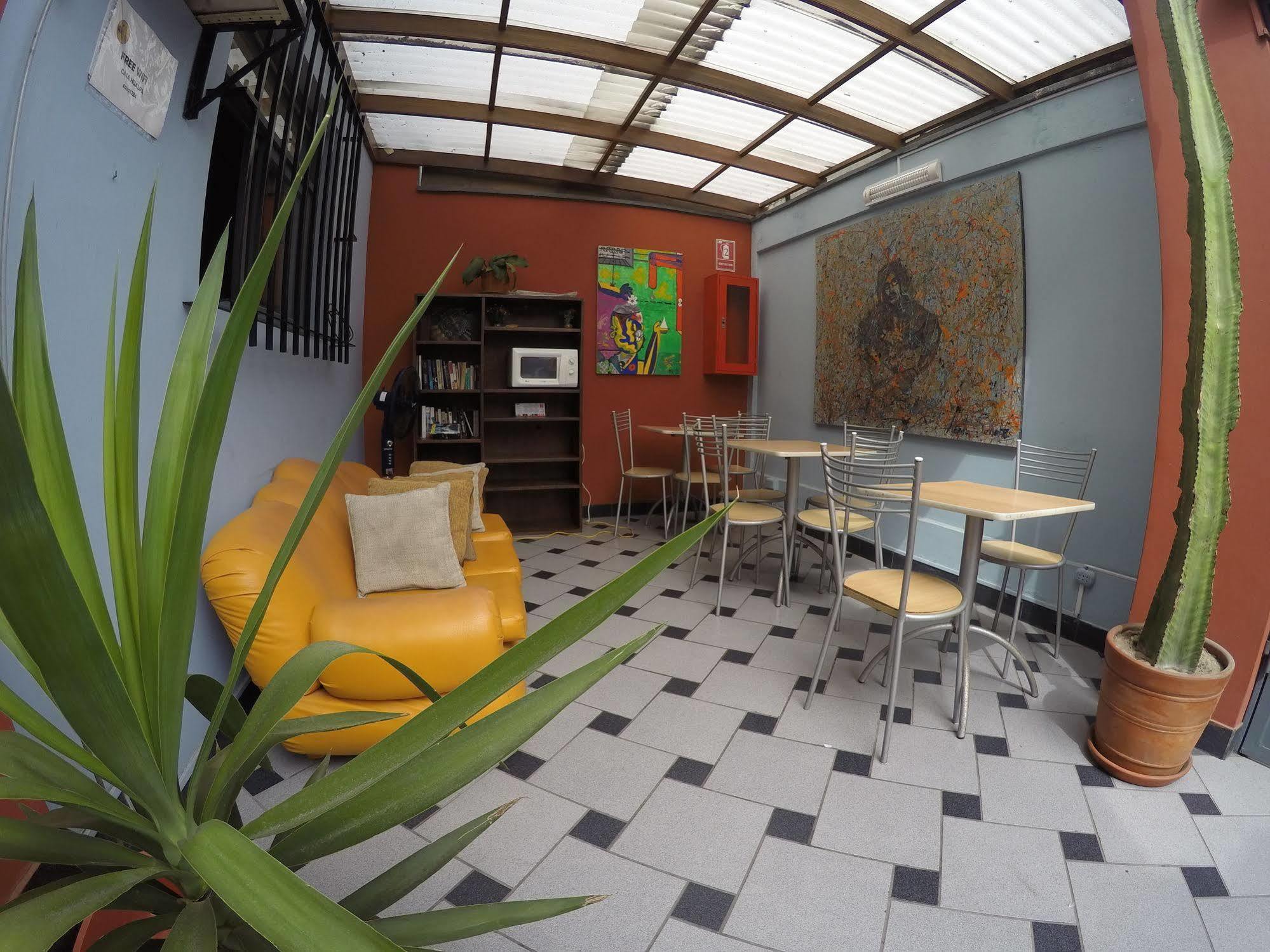 Casa Hualpa Hostel Lima Dış mekan fotoğraf