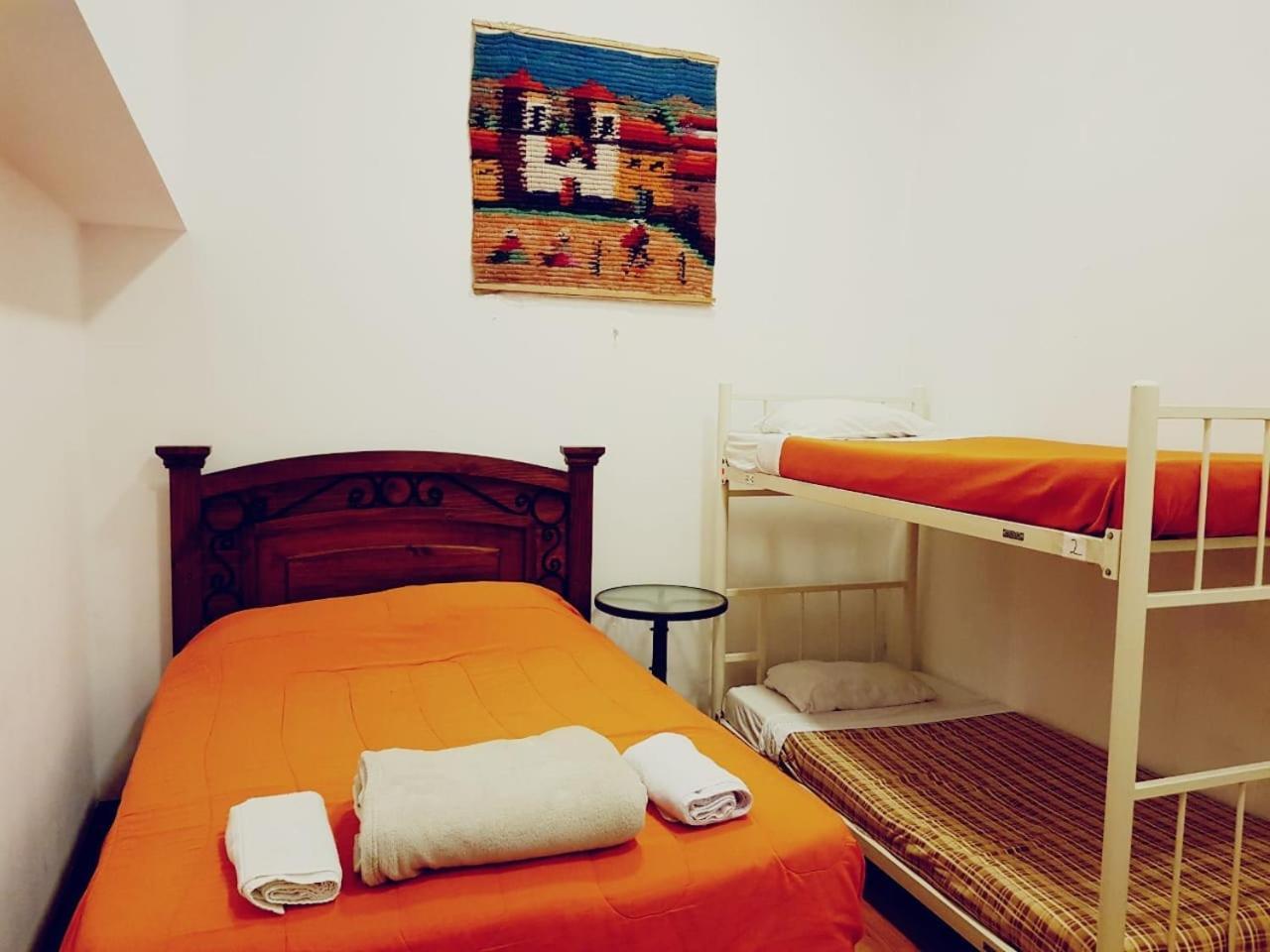 Casa Hualpa Hostel Lima Dış mekan fotoğraf