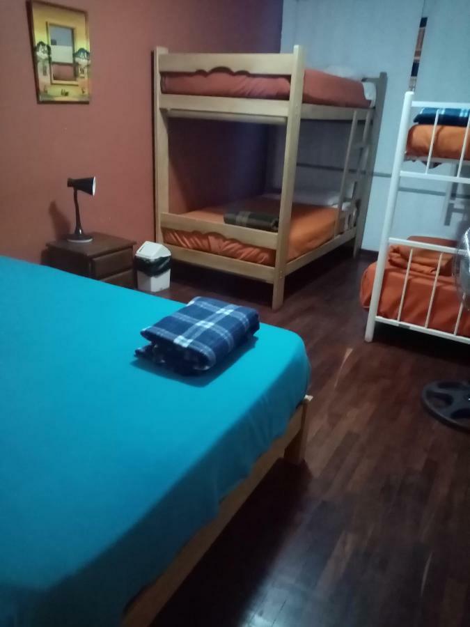Casa Hualpa Hostel Lima Dış mekan fotoğraf